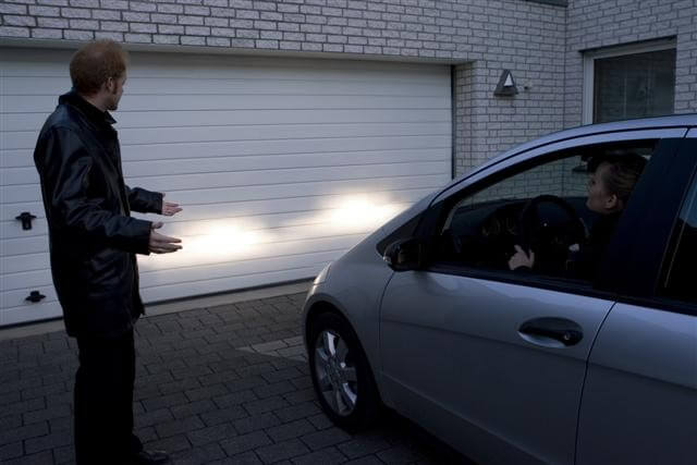 Liệu có nên độ đèn Sanvi xe ô tô hay không?