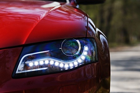 Độ đèn led bi xenon xe hơi ô tô chính hãng giá rẻ tphcm