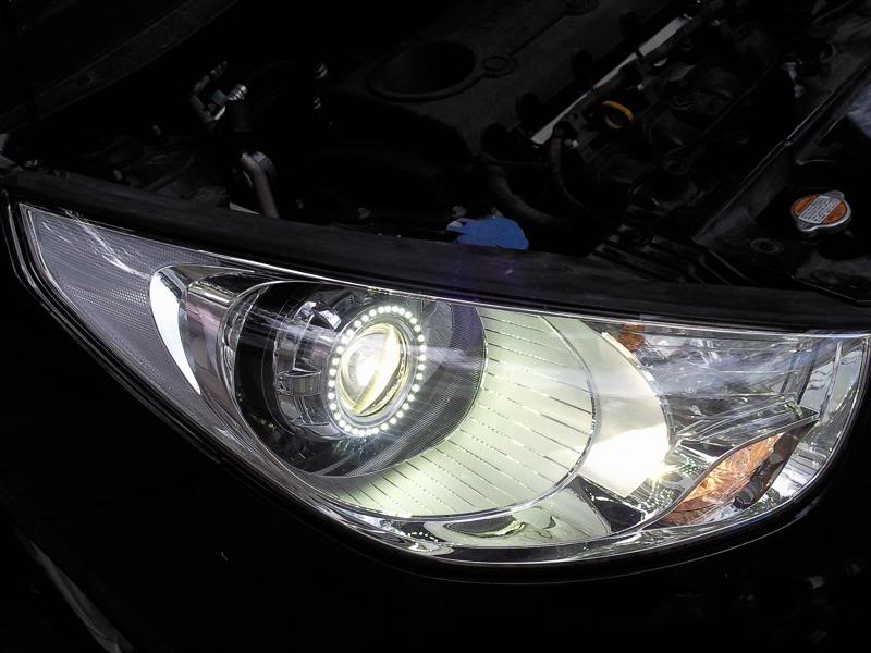 Đèn xenon ô tô giá rẻ có bền không?