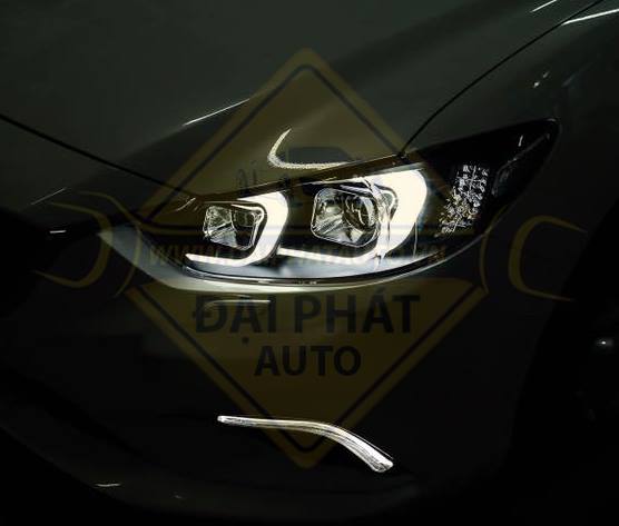 Mẫu độ đèn xe Mazda 3 siêu đẹp