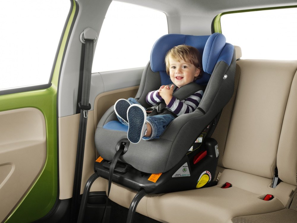 Ghế an toàn cho trẻ đi xe ô tô – Cần thiết hay không?