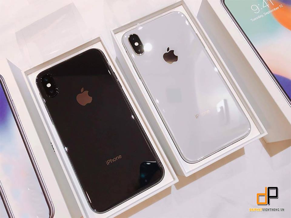 Phát sốt với mức giá cao ngất của những chiếc iPhone X đầu tiên tại Việt Nam
