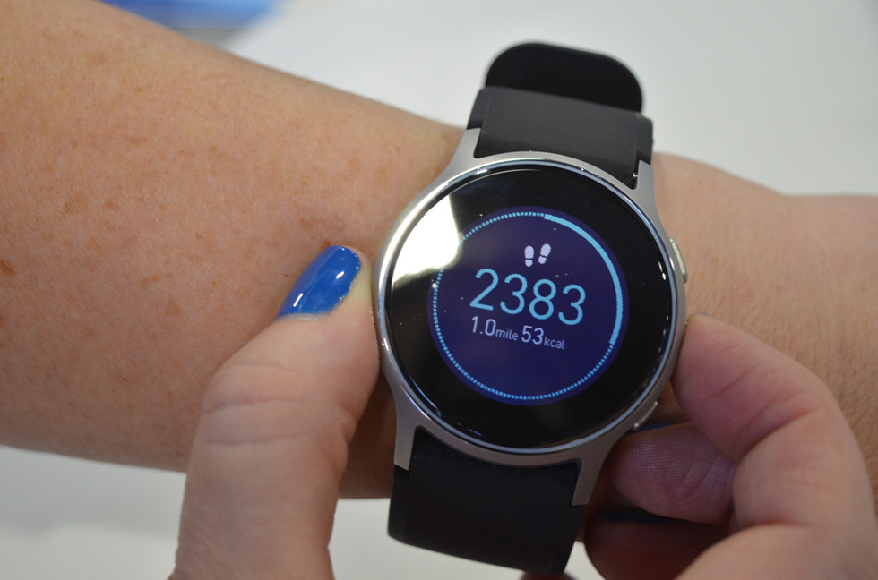 Tính năng đo huyết áp của Galaxy Watch Active hoạt động như thế nào?