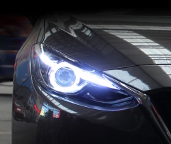 038 Đèn bi xenon Mazda 3 nguyên cụm