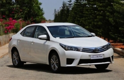 Dán cách âm 3M xe ô tô Toyota Corolla Altis chất lượng