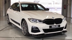 Camera lùi cho ô tô BMW Series 3 mới